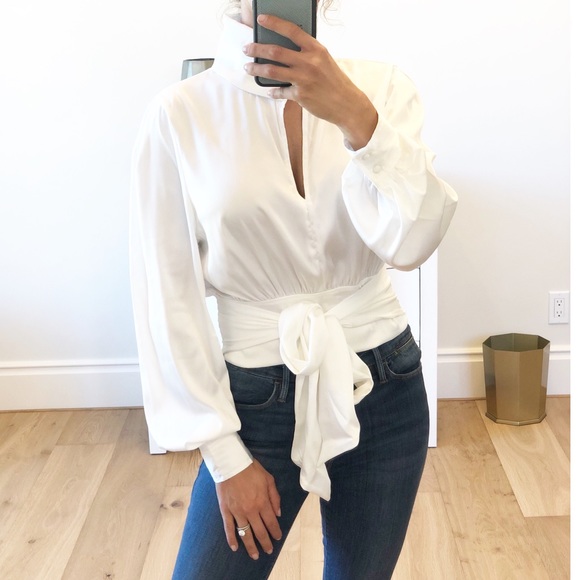 MILAN White Cropped Keyhole Mock Tie Blouse - Picture 4 of 10